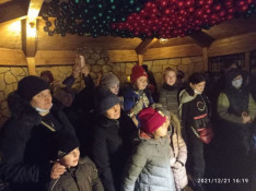 Фонд Вилкула «Украинская перспектива» организовал для криворожских особенных детей и ребят из многодетных семей поездку в Киев на «Зимнюю страну на ВДНХ»0
