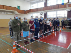 Криворожские танкисты заняли три призовых места на соревнования по гиревому спорту среди воинских частей оперативного командования «Восток»1