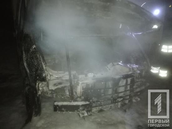 На трасі поблизу Кривого Рогу згоріла вантажівка, що везла хліб | Новини Кривий Ріг2