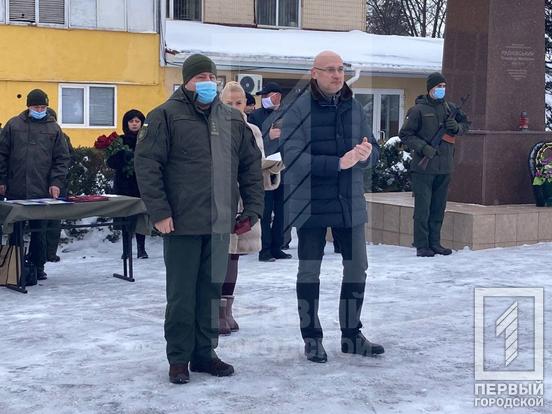 Понад пів сотні грамот та подяк вручили військовим у Кривому Розі на честь 30-річчя частини 3011 Національної гвардії | Новини Кривий Ріг13