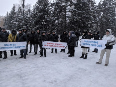 Игры в политику = коллапс на маршрутах! Частные перевозчики Кривого Рога провели предупредительную акцию протеста0