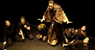 Любителям театра: в Криворожском академическом городском театре «Академия движения» готовят премьеру «Слепые»  0