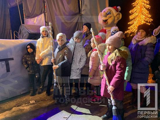 Різдвяним концертом у Кривому Розі завершили роботу головної новорічної сцени міста | Новини Кривий Ріг6