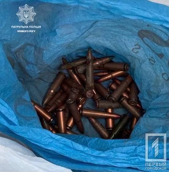 У жителя Кривого Рогу поліцейські вилучили 121 бойовий патрон | Новини Кривий Ріг1