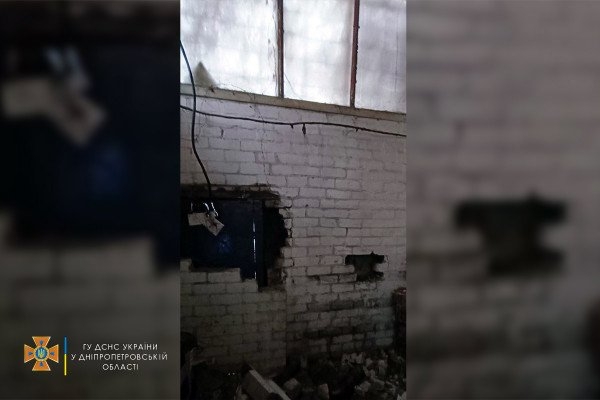 В Кривом Роге спасатели потушили возгорание в одноэтажном здании | Новости Кривого Рога2