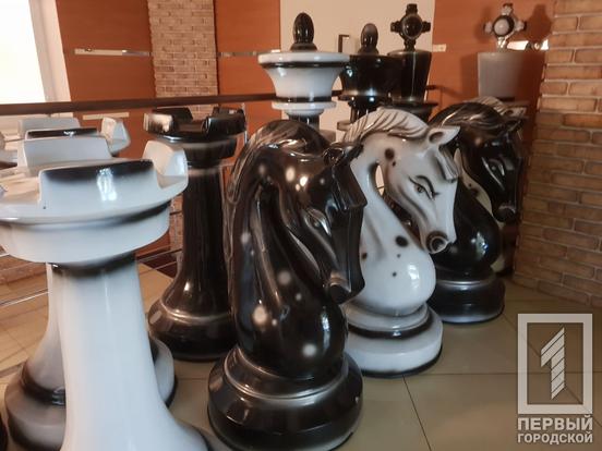 18 провідних шахістів Кривого Рогу змагаються за першість на 72 Чемпіонаті міста серед чоловіків1
