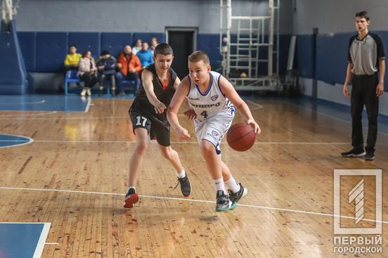Дві баскетбольні команди з Кривого Рогу взяли участь в першому турі відкритого чемпіонату Дніпропетровщини3