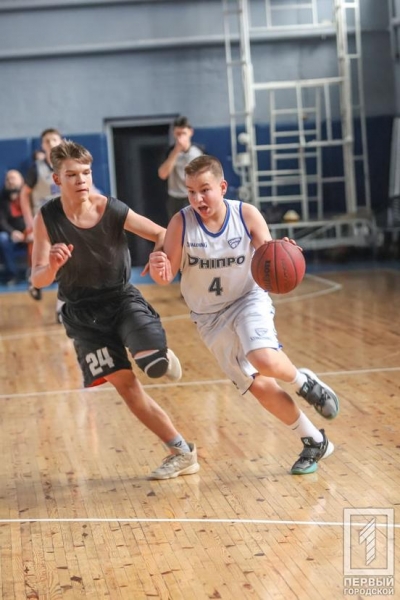 Дві баскетбольні команди з Кривого Рогу взяли участь в першому турі відкритого чемпіонату Дніпропетровщини4