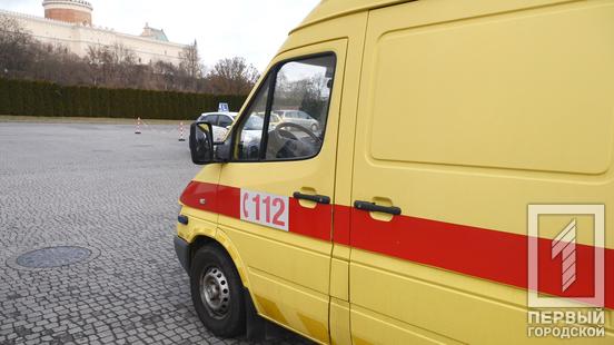На потреби Кривого Рогу передали нову карету швидкої допомоги та різноманітне обладнання від міста-партнера Любліна1
