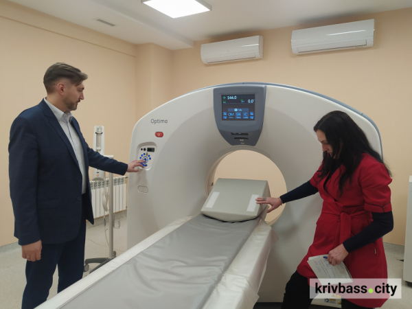 Навчаються працювати на новому обладнанні: медики освоюють сучасний томограф, встановлений за підтримки Північного ГЗК Метінвесту2