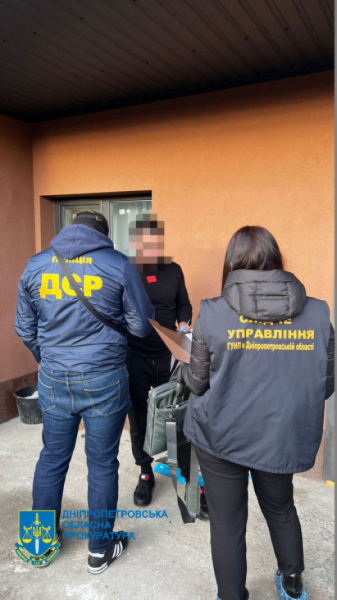 Шахраї з Дніпропетровщини протягом року через «сall-центри» ошукували громадян держав Європейського Союзу - щомісяця на 5 млн грн11