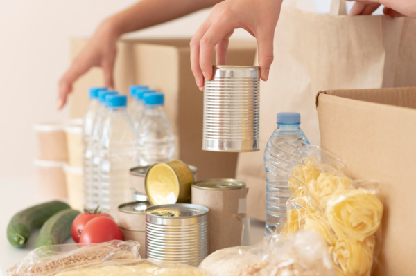 У Кривому Розі переселенцям видають безкоштовні продуктові набори: де та коли отримати0