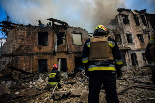 Кількість постраждалих внаслідок удару по Дніпру зросла до 300