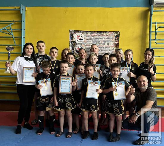 Криворізькі спортсмени з клубу «Тай-пан» отримали кубок чемпіонату України з кунг-фу6