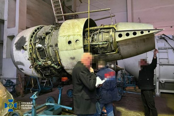 На Дніпропетровщині двоє підприємців намагалися нелегально переправити в Іран для продажу турбореактивні авіадвигуни Д-360