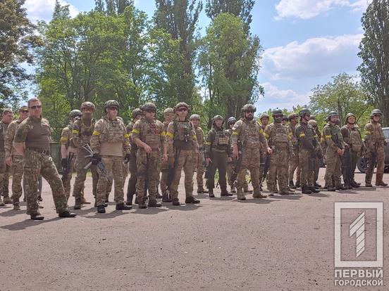Навчання для військовослужбовців у Кривому Розі: воїни готуються до контрнаступу та на практиці відточують навички штурмових дій5