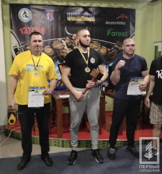 Стали відомі імена криворіжців – чемпіонів України із пауерліфтингу1