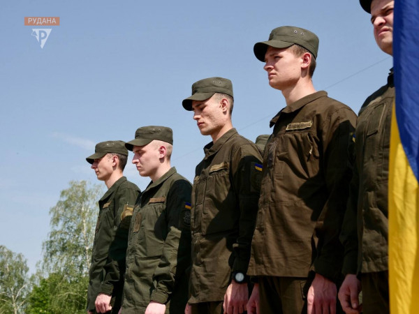 У Кривому Розі вшанували пам'ять захисників Маріуполя1
