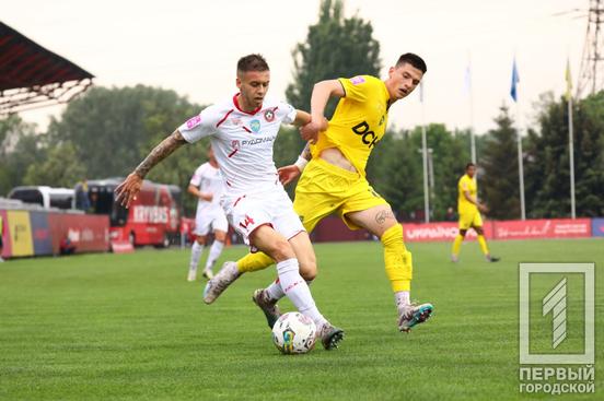 В останньому домашньому матчі сезону криворізький «Кривбас» здолав харківський «Металіст» з рахунком 2:02