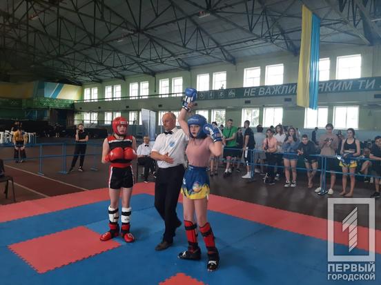 З Чемпіонату України криворізькі кікбоксери привезли додому 15 нагород1