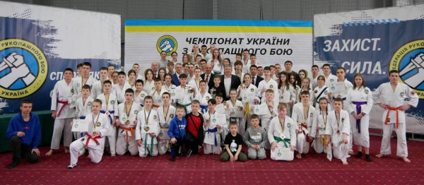 Збірна команда Дніпропетровщини з рукопашного бою, у складі якої багато криворіжців, здобула 67 медалей на чемпіонаті України1