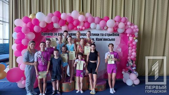 Більше 20 золотих медалей здобули акробати й акробатки з Кривого Рогу на Чемпіонаті Дніпропетровщини та Всеукраїнському турнірі1