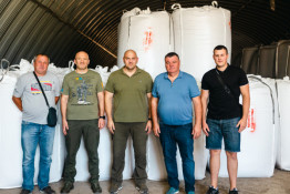 Дніпропетровщина передає Херсонщині 300 тонн посівного насіння4