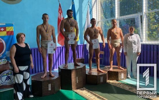 Криворізькі сумоїсти привезли низку нагород з Кубку України