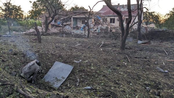 Наслідки чергового масованого удару ворога ракетами по Україні: попередньо відомо про  4  загиблих і 16 поранених    1