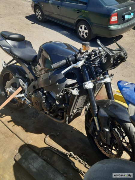 Побили і відібрали мотоцикл: у Кривому Розі продаж двоколісного пішов не за планом4