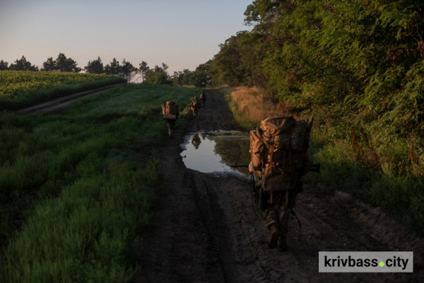 Світанки Героїв: у криворізькій танковій бригаді показали як зустрічають ранок Захисники(фото)6