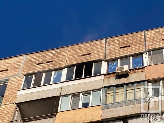 У Кривому Розі на вулиці Гетьманській вщент вигоріли кімната та балкон в одній з квартир багатоповерхівки1