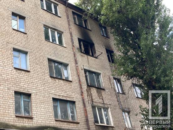 Може бути винною стара проводка: у Кривому Розі на вулиці Мусоргського з пожежі врятовано жінку1