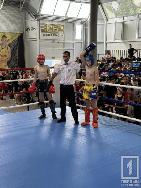 Нові спортивні вершини підкорили криворізькі спортсмени та спортсменки з кікбоксингу та бойового самбо4