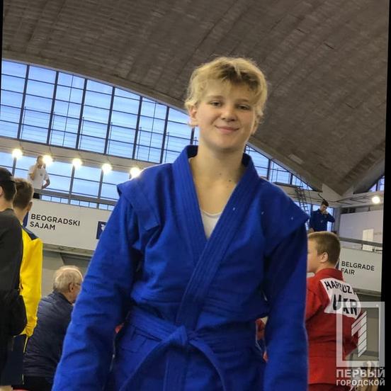 Нові спортивні вершини підкорили криворізькі спортсмени та спортсменки з кікбоксингу та бойового самбо1