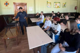 Рятувальники Кривого Рогу провели уроки з протимінної безпеки в закладах освіти1