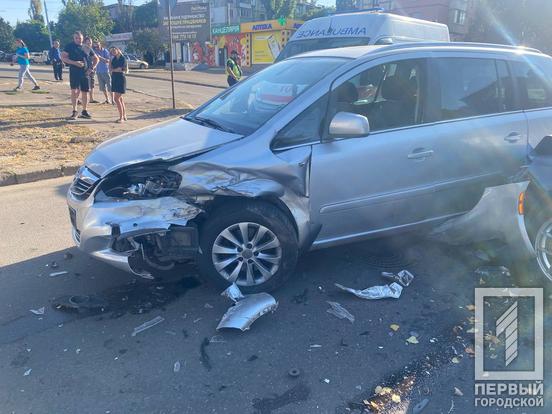 У Саксаганському районі Кривого Рогу не поділили автошлях Chrysler та Opel1