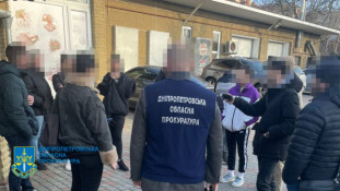 На Дніпропентровщині бандити викрали чоловіка, знущалися над ним і вимагали віддати їм 14 тисяч доларів США та автівку  6