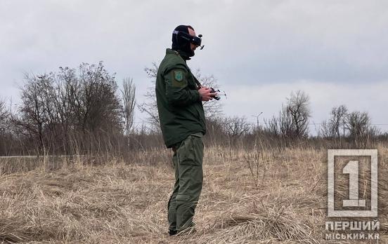 Вправність та майстерність:  воїни криворізького батальйону «Арей» вдосконалювали вміння керування безпілотниками, власного «виробництва»