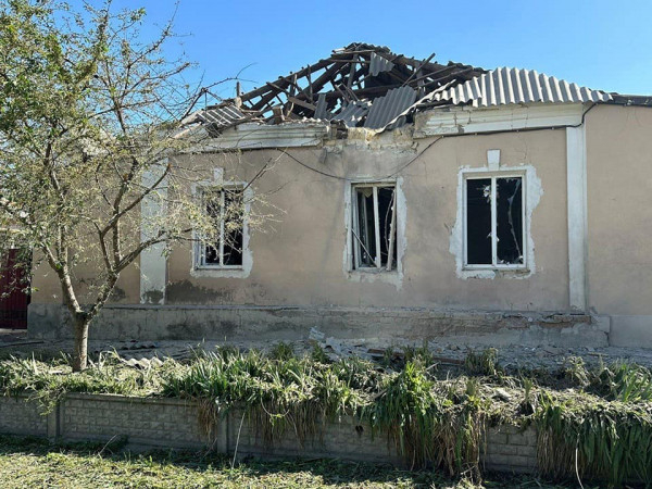 Число постраждалих у Дніпровському районі зросло до восьми. Ворог 5 разів обстріляв Нікопольщину з артилерії5