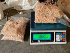Наркотики в іграшках і техніці: житель Дніпра заробляв на наркоторгівлі до півмільйона гривень на місяць2