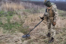Протягом минулого тижня спеціальна служба знешкодила понад 3,5 тисячі вибухонезпечнех предметів, закладених ворогом на території України2