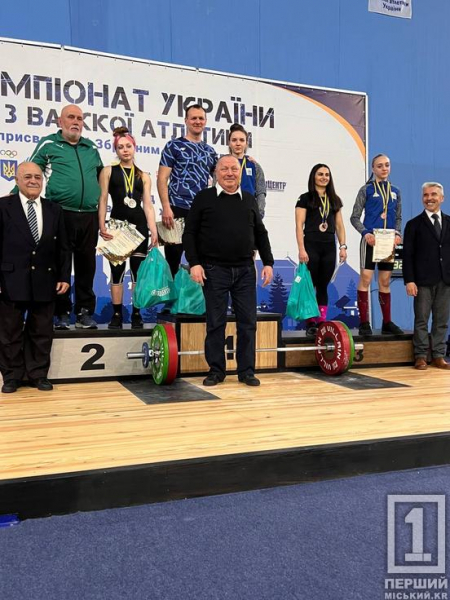Криворізькі важкоатлети привезли з чемпіонату України дев'ять нагород різного ґатунку2