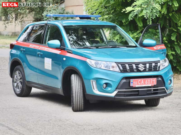 Спеціалізований санітарний автомобіль подарували лікарні Зеленодольська Криворізького району
