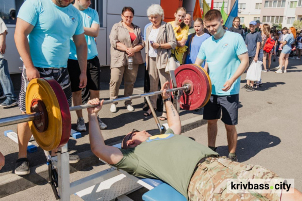 Криворізькі ветерани успішно виступили на обласних змаганнях: як фінішувала спартакіада ТитаниUA7