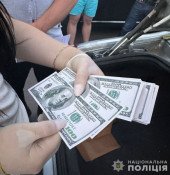 17 тисяч доларів США за фальшиві документи для виїзду за кордон: на Дніпропетровщині ліквідовано схему ухилення від мобілізації.3