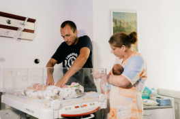 На Дніпропетровщині вперше в цьому році народилася трійня: дівчинка і два хлопчика0