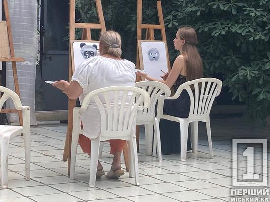 Помахи пензлів з-поміж екзотики: у Зимовому саду пк «Саксагань» пройшла арт-терапія для криворіжців4