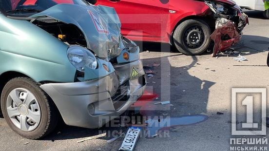 Ще без прав, але вже потрапила у ДТП: на Віталія Матусевича Hyundai врізався у навчальне авто2