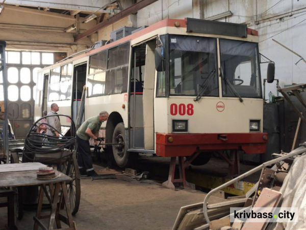 Продовжується модернізація муніципального електротранспорту: на маршрути вийшли два нових тролейбуса6